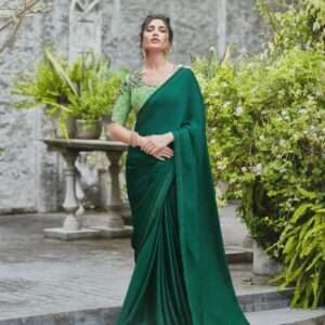 PLAIN SAREE WITH PRINTED BLOUSE PIECE